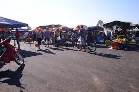 Feira livre da Vila Rica recebe requalifica&ccedil;&atilde;o e melhorias - Prefeitura de Barreiras - BAPrefeitura de Barreiras &ndash; BA