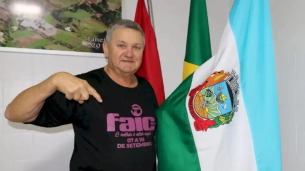 Prefeito de cidade de Santa Catarina é achado morto em casa