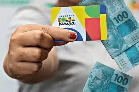 Caixa paga beneficiários do Bolsa Família com NIS final 7