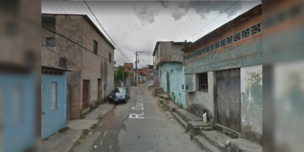 Criança de 2 anos é encontrada morta dentro de casa