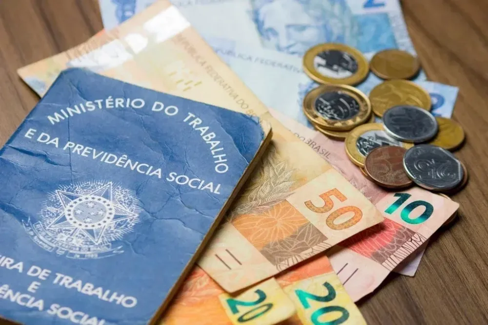 Salário mínimo de 2025 será quantos reais maior que o de 2024? 