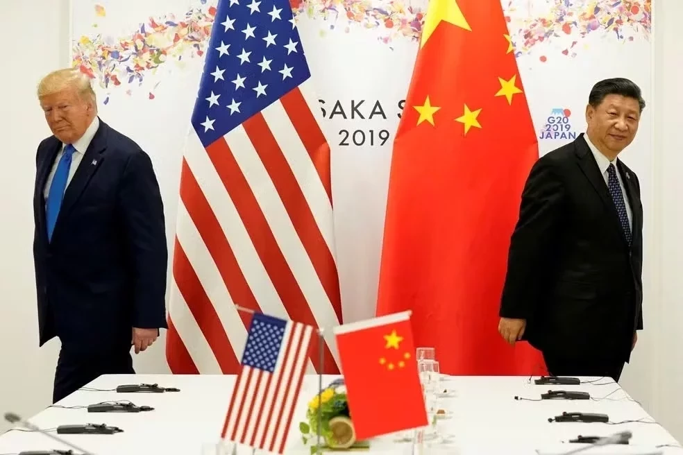 China revida e anuncia taxas de 10% a 15% em produtos agrícolas dos EUA