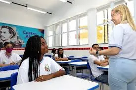 Reajuste salarial para professores da Educação Básica da Bahia é sancionado