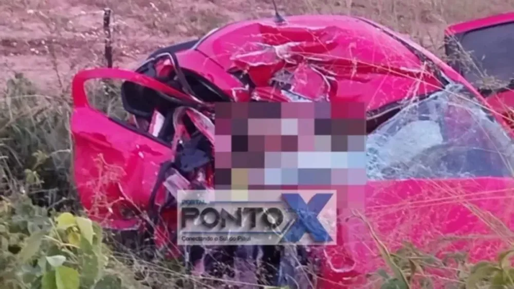 Filhos morrem a caminho do velório da mãe em acidente no Sul do Piauí