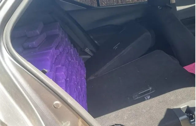 Operação conjunta da CIPRv/Barreiras, PETO 30ª CIPM e Polícia Civil intercepta carregamento droga na BA-172