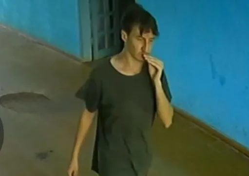 “Mistério em Barreiras: Homem encontra cadáver escondido no porta-malas do carro ao retornar de revendedora!”