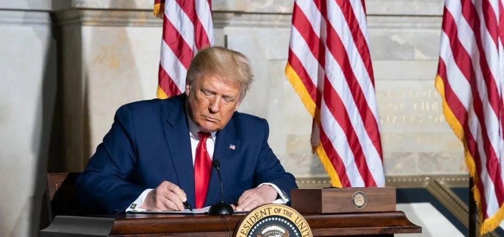 Trump diz que negociações as tarifárias estão progredindo lentamente
