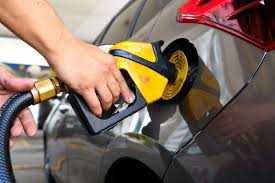 Petrobras anuncia reajuste de 18% na gasolina e 25% no diesel; GLP também fica mais caro