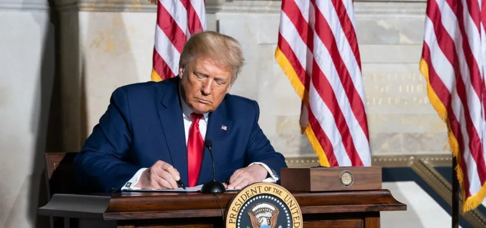 Trump divulga mensagem privada de secretário-geral da Otan elogiando ataque ao Irã