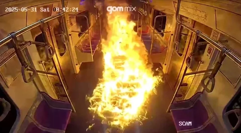 Homem incendeia vagão de metrô em Seul após surto emocional por divórcio