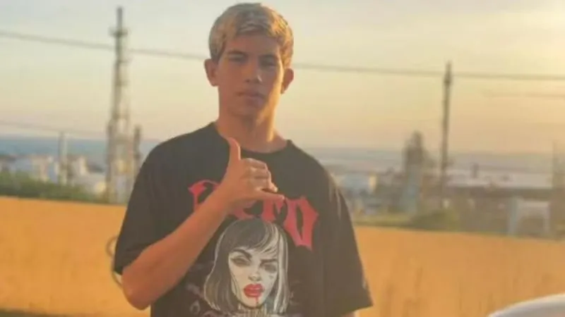 Skatista de 15 anos é assassinado após ter celular vasculhado por integrantes de facção