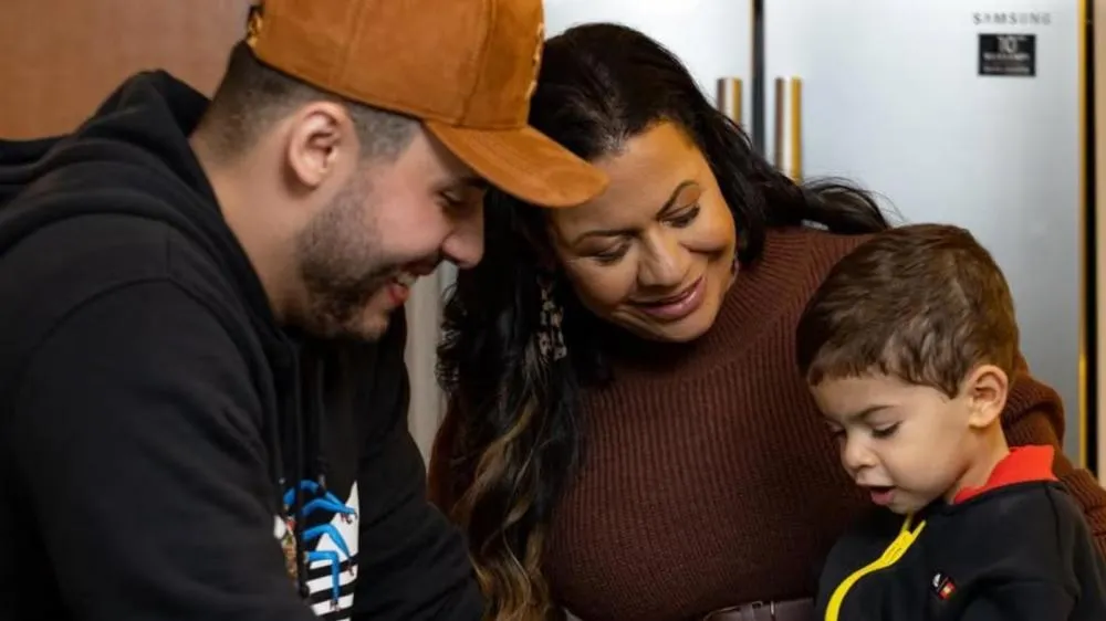 Justiça retira a guarda do filho de Marília Mendonça da avó materna por alienação parental