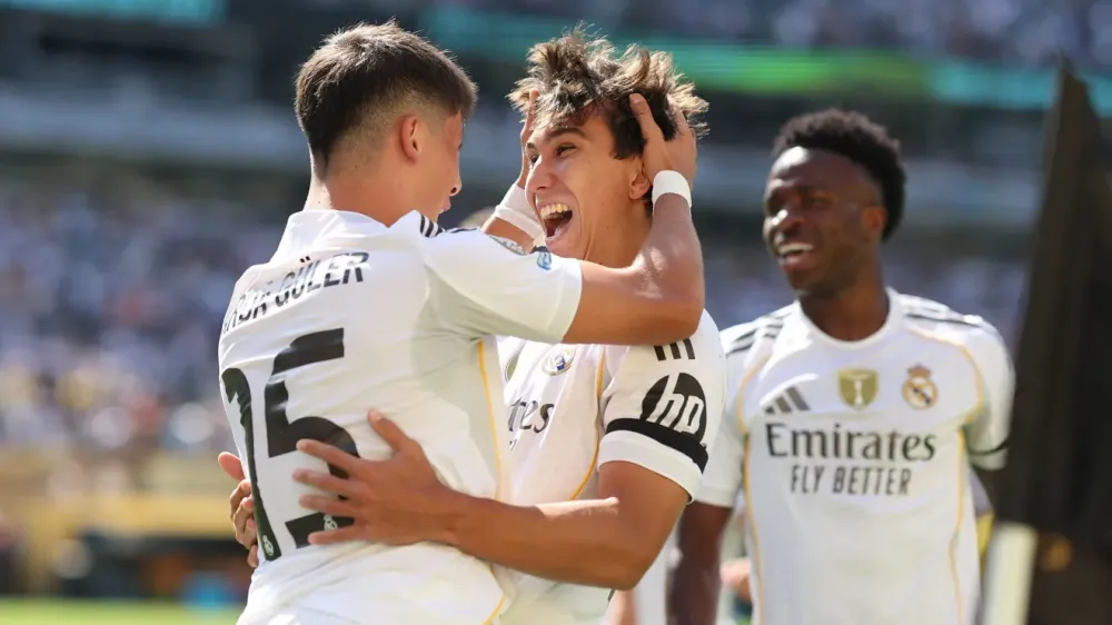 Real Madrid vence Borussia Dortmund por 3 a 2 e avança à semifinal do Mundial de Clubes