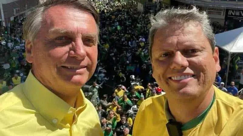 Bolsonaro e Tarcísio almoçam juntos em meio a impasse comercial com os Esrados Unidos