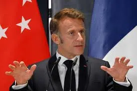 Europa se arma: França antecipa megainvestimento militar e se prepara para possível guerra com a Rússia