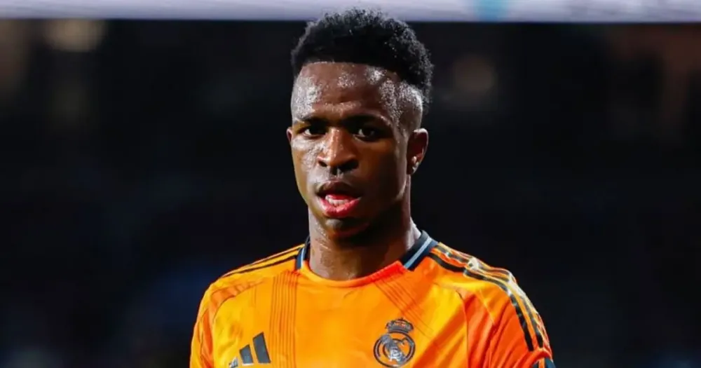 Vinícius Júnior na mira do futebol saudita com proposta bilionária para bater recordes históricos