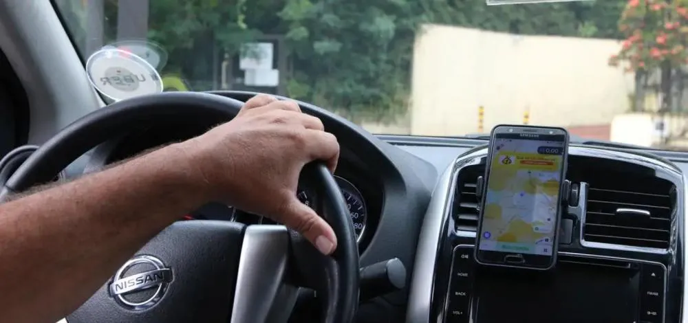 Lula sanciona lei do Crédito do Trabalhador para empregados CLT e trabalhadores de apps