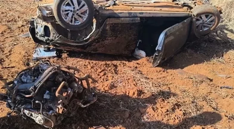 Acidente com viatura da Polícia Civil deixa duas pessoas mortas