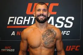 Rodolfo Vieira destaca evolução na nova equipe e promete um desempenho superior no UFC Vegas 108