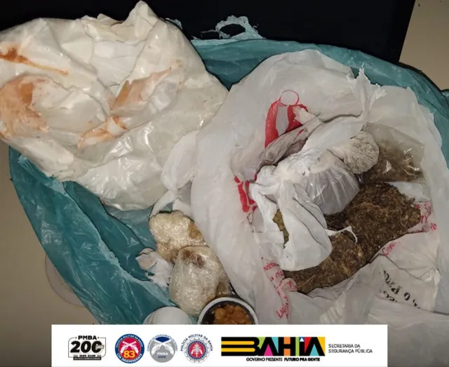 Suspeitos fogem e abandonam drogas durante patrulhamento da PM no bairro Vila Dulce, em Barreiras
