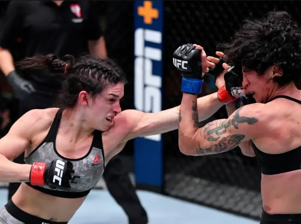 Virna Jandiroba e Mackenzie Dern se enfrentam pelo cinturão no UFC 321