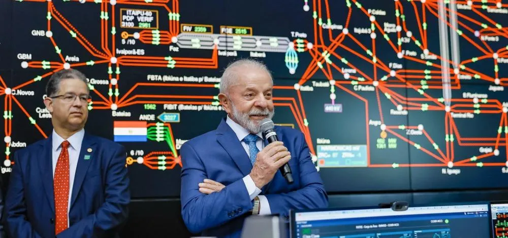“Somos um país soberano e donos do nosso nariz”, diz Lula após ameaças dos Estados Unidos