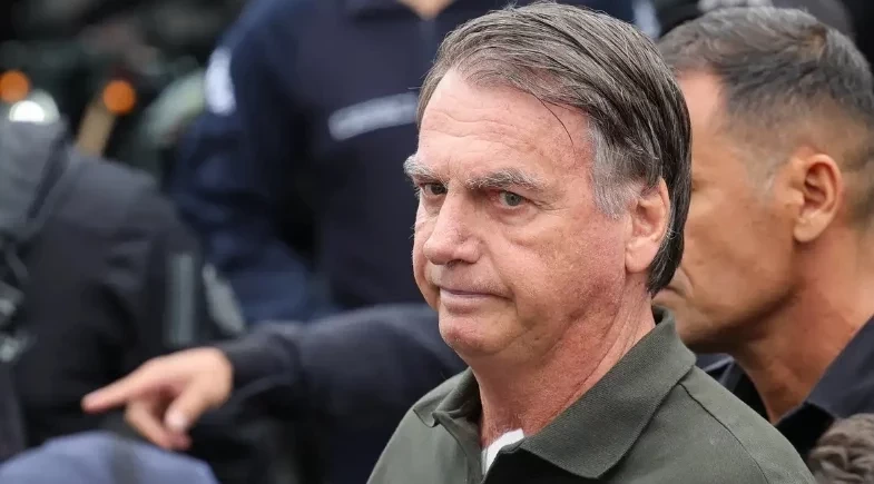 Quaest: crescem rejeições a Bolsonaro, Eduardo, Michelle, Ciro e Ratinho Jr.