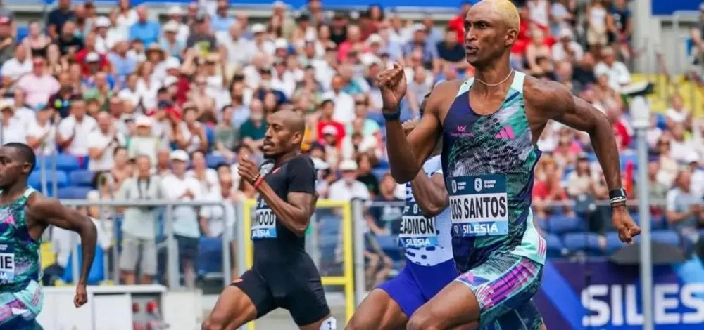Alisson dos Santos conquista prata nos 400m com barreiras