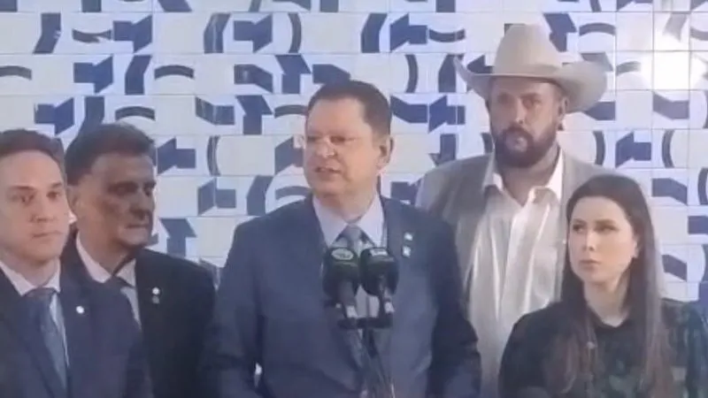 Líder do PL anuncia recurso contra a decisão que impede Eduardo Bolsonaro de assumir liderança da oposição