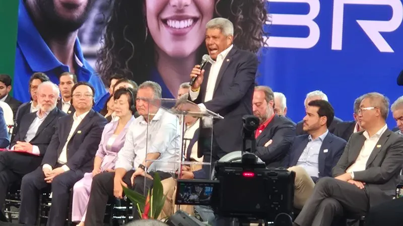 Jerônimo Rodrigues elogia liderança de Lula e fala em “reconstruir o Brasil”