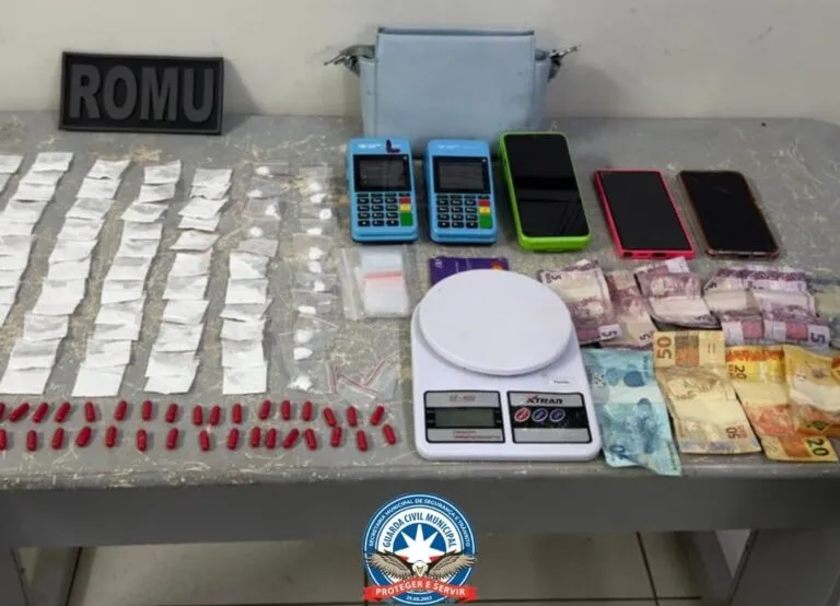 Duas mulheres são presas por tráfico de drogas em bordel no bairro Santa Cruz, em Luís Eduardo Magalhães-BA