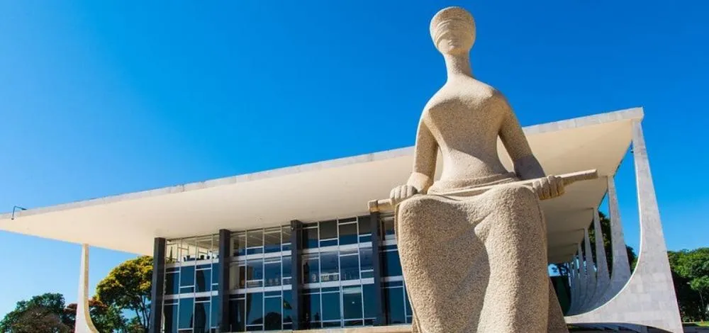 Senado aprova criação de 530 funções comissionadas no STF e STJ