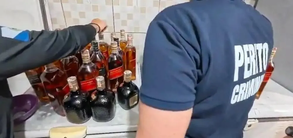 Ministério da Saúde confirma 59 casos de intoxicação por metanol em bebidas falsificadas no Brasil