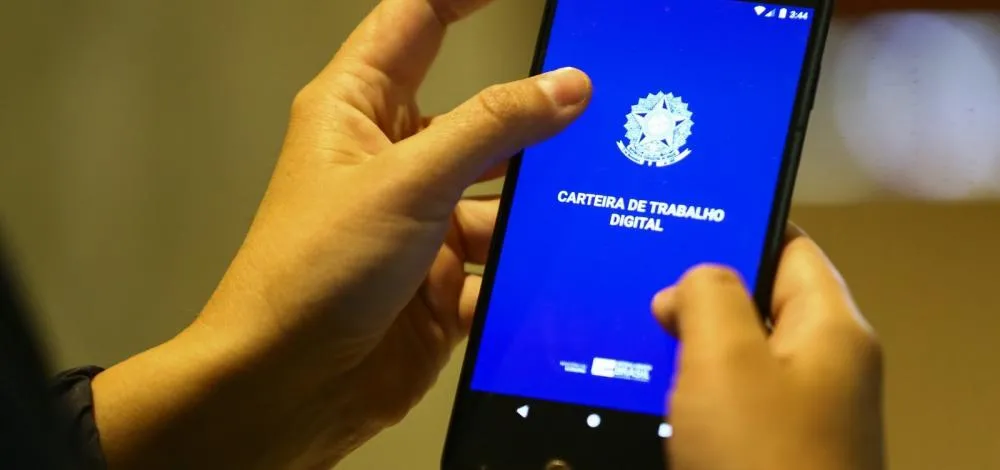 Brasil mantém desemprego em 5,6% e registra novo piso histórico