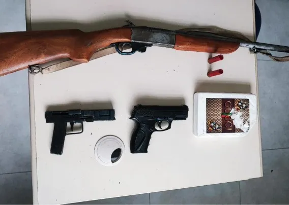PETO da 84ª CIPM apreende drogas e armas em operação no bairro Nova Conquista, em Barreiras