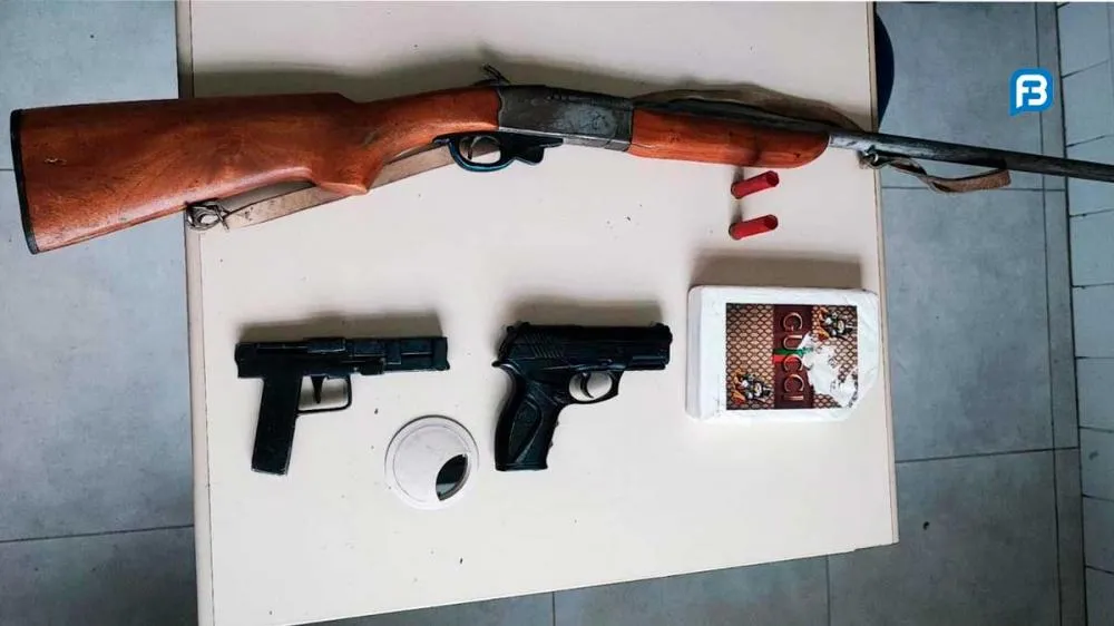 Força Tática apreende cocaína e armas em casa usada pelo tráfico no bairro Nova Conquista, Barreiras