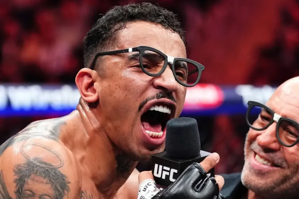 Carlos Prates mira em Islam Makhachev após onocaute brutal sobre Leon Edwards