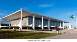 Governo Federal mantém expediente após feriado; Bahia e Salvador decretam ponto facultativo