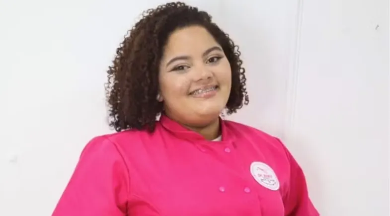 Confeiteira de 21 anos de idade é encontrada morta e mutilada na casa do ex no Recife