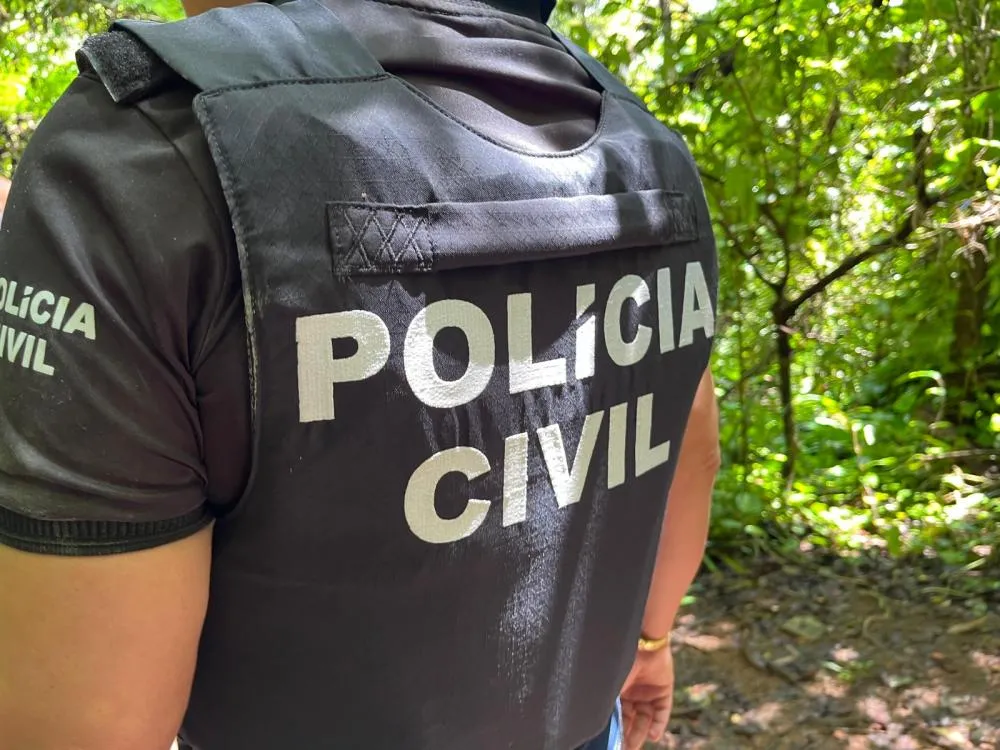 Polícia Civil prende responsável por oficina de armas artesanais em Santana