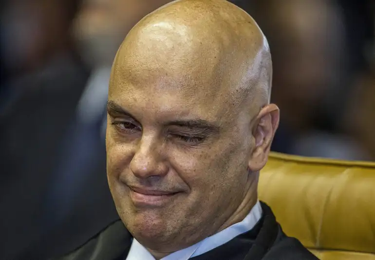 Moraes comemora retirada de sanções dos EUA e fala em “vitória da soberania e da democracia”