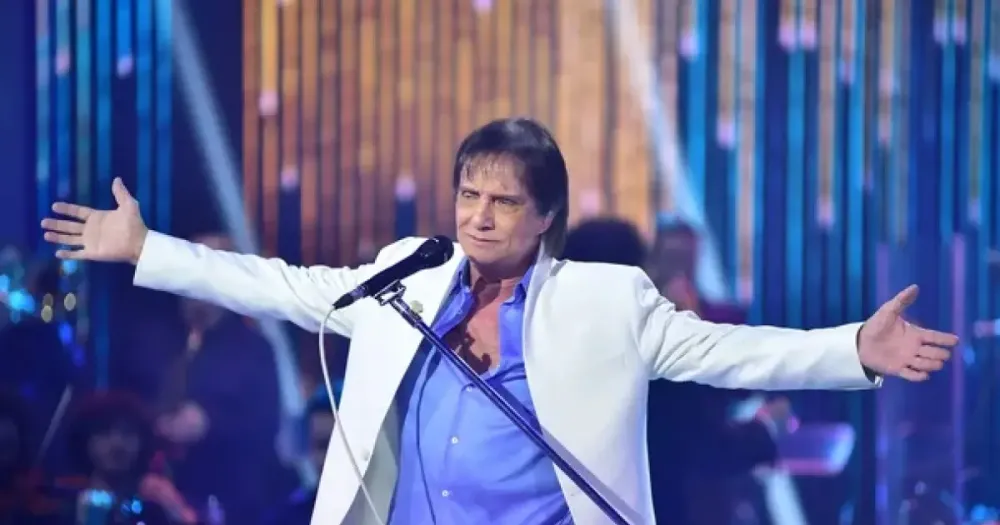 Roberto Carlos sofre acidente durante gravação do especial de fim de ano da Globo em Gramado