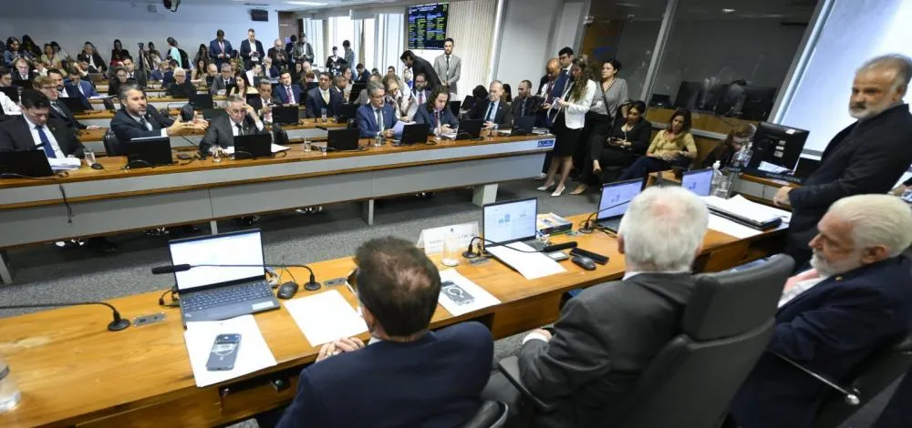 Impasse no Senado pode adiar votação do PL da Dosimetria que beneficia condenados por atos golpistas