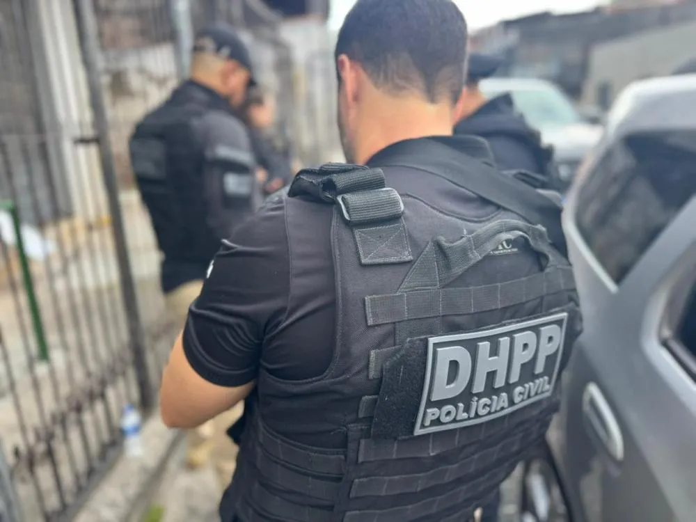 Ação integrada desarticula depósito de drogas e armas na Bahia e prende liderança criminosa em São Paulo
