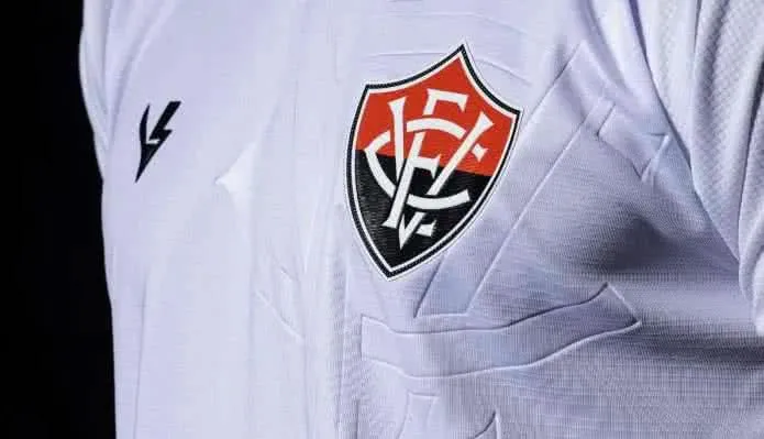 Futebol: Marinho não será reforço do Vitória para 2026