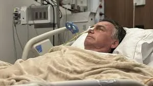 Bolsonaro inicia reabilitação após cirurgia de hérnia em Brasília