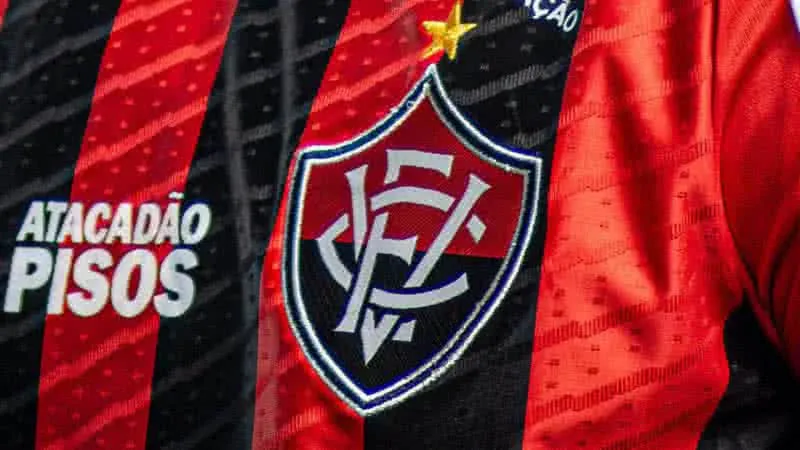 Livre no mercado, Carlinhos troca o Vitória pelo Remo para 2026