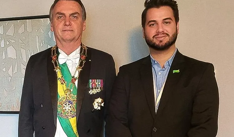 Visita ao LinkedIn leva ex-assessor presidencial à prisão preventiva
