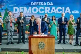 Lula veta o Projeto de Lei da Dosimetria no aniversário do 8 de Janeiro e transfere a decisão ao Congresso