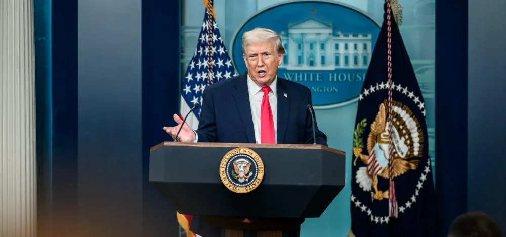 Governo Trump anuncia investimento recorde de US$ 1,6 bilhão em empresa de terras raras nos EUA